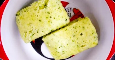 プティット飯塚保育園おやつ小松菜の蒸しパン